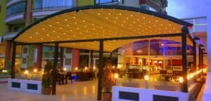 Oval ışıklı kumandalı tente